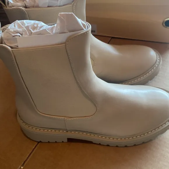 Billini Wrenley Boots white chunky