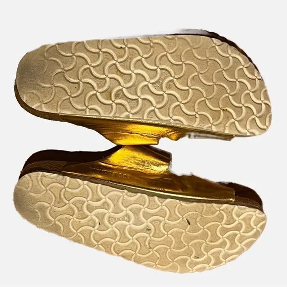 Birkenstock | Arizona Gold Sandals with Silver buckles