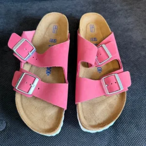 Birkenstock Arizona Leather W/Soft Footbed (Fuchsia) Size 40 Narrow
