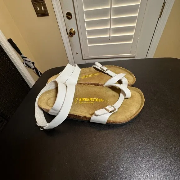 Birkenstock Eur 40 white leather sandals