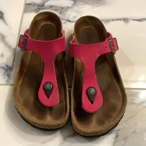 Birkenstock Gizeh Hot Pink and Brown Sandals