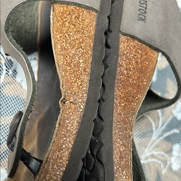 Birkenstock Gizeh Leather Sandals