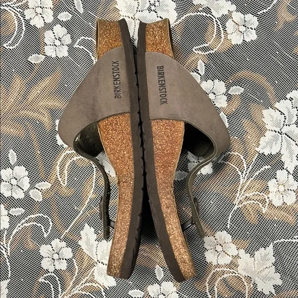 Birkenstock Gizeh Leather Sandals
