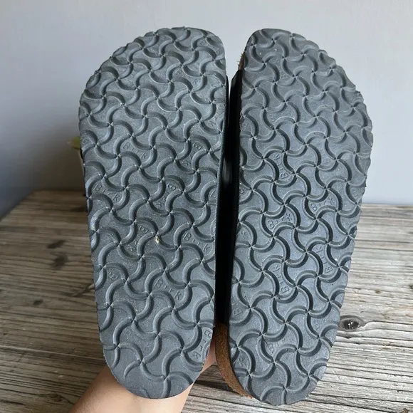 Birkenstock leather sandals size 41 great condition no flaws