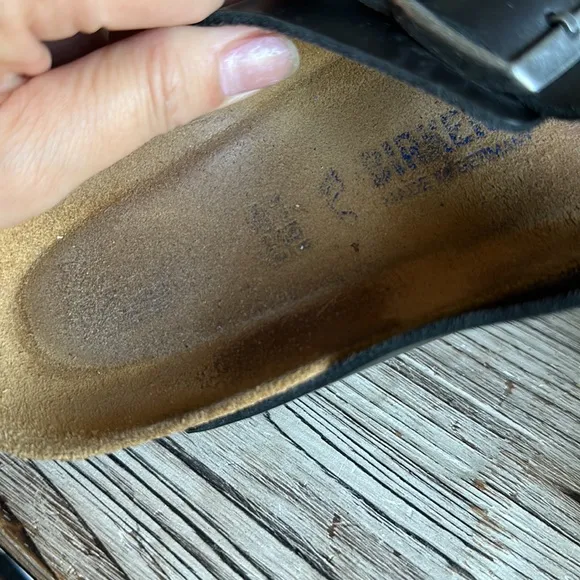 Birkenstock leather sandals size 41 great condition no flaws