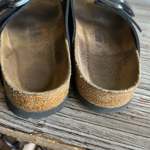 Birkenstock leather sandals size 41 great condition no flaws