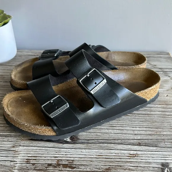 Birkenstock leather sandals size 41 great condition no flaws
