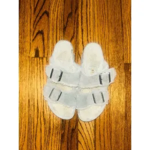 Birkenstock RARE Shearling Gray Sherpa Arizona Slip In Sandal Size 9 40 Women’s