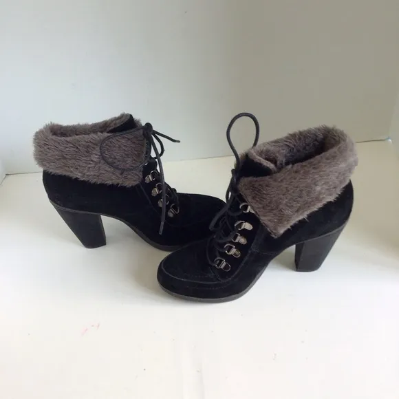 Bjorndal Falan Womens Black Suede Heels Boots With Faux Fur Accent Size 6