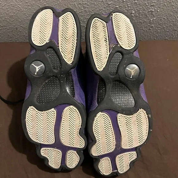 Black and Purple Basketball Sneakers with Suede Finish Jordan 13 Court Purple
