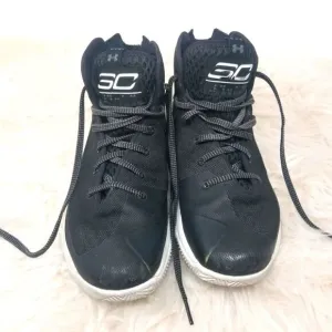 Black Under Armour Sneakers. Size 7.5