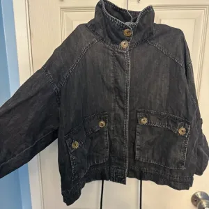 BlankNYC Black Denim Jacket | Adjustable Waist | XS | Distressed Wash
