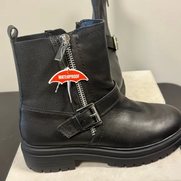 Blondo Garnet Waterproof Boots Women's Size 9  Black Leather Lug Sole Moto