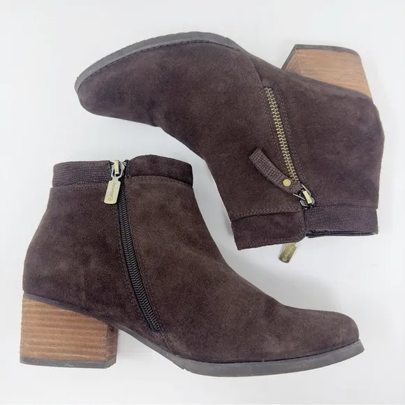 Blondo Nivada Suede Waterproof Ankle Boots