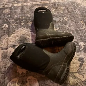 BOGS toddler size 11 Waterproof Boots