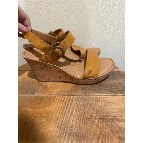Born Lenore Platform Wedge Leather Sandals size 11 New