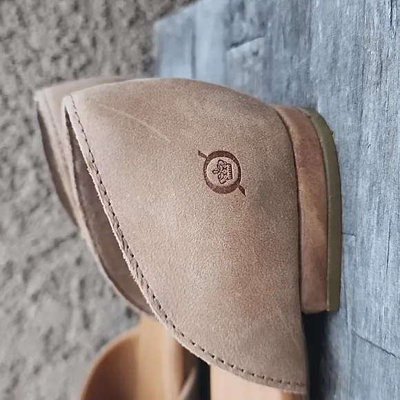 Born Women's Sandals