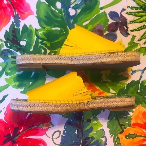 Brand New J. McLaughlin Leather Yellow Sandals