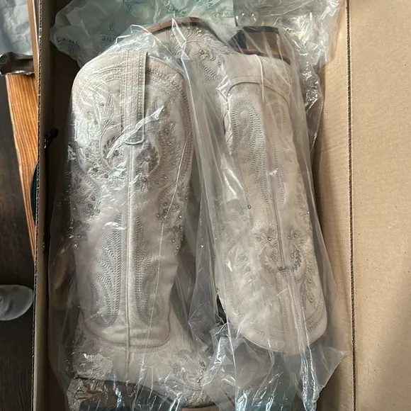 Brand new Lane Santorini boots size 5
