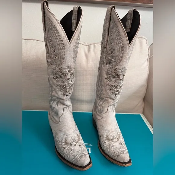 Brand new Lane Santorini boots size 5