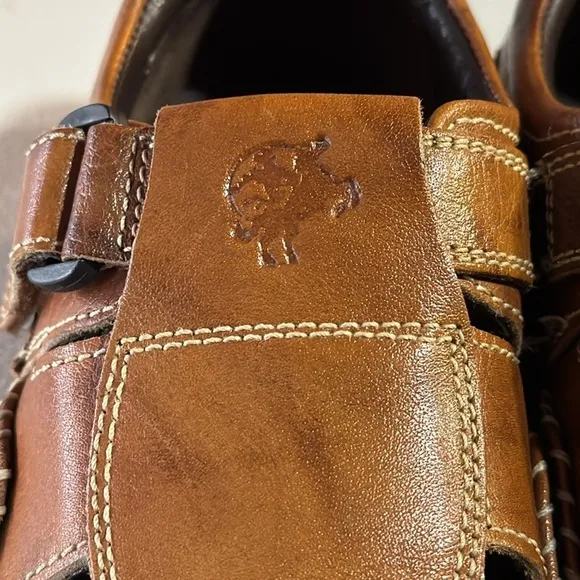 BUCKAROO TAN MEN Z CAMERON LEATHER SANDALS. M 42