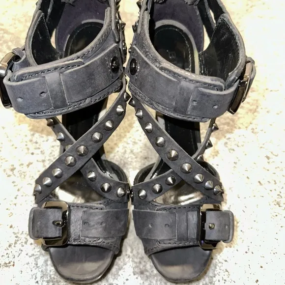 Burberry Leather Studded Accents Black Women's Sandals size 39, US9