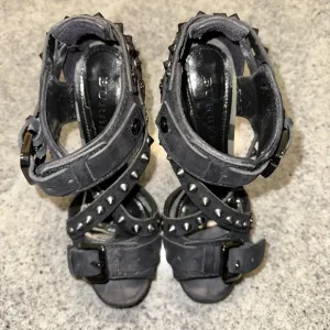 Burberry Leather Studded Accents Black Women's Sandals size 39, US9