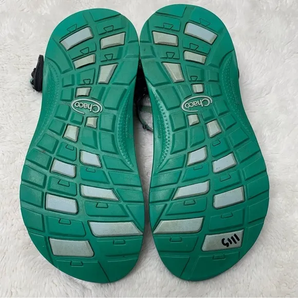 Chaco ZX2 Women's Green Purple Leather Double Strap Sandals Size 6
