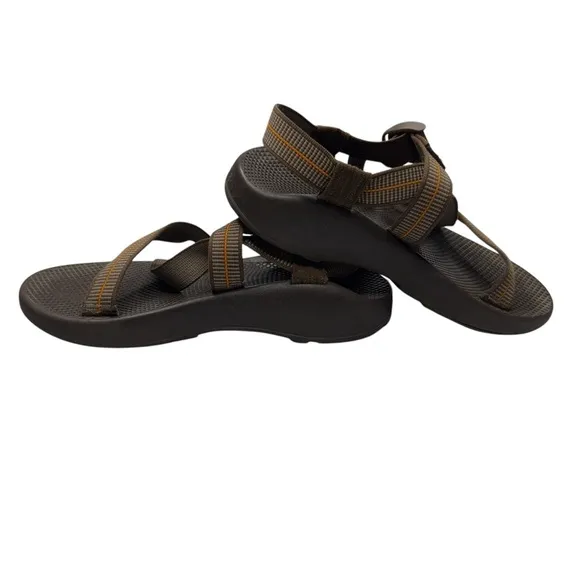 Chacos Men's Brown Sandals Size 8