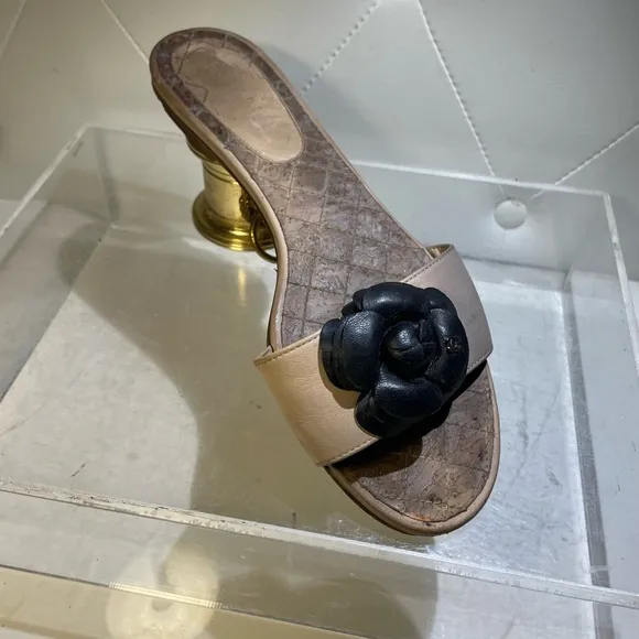 CHANEL camellia sandals leather sz 38.5 made in italy good condition