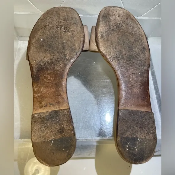 CHANEL camellia sandals leather sz 38.5 made in italy good condition