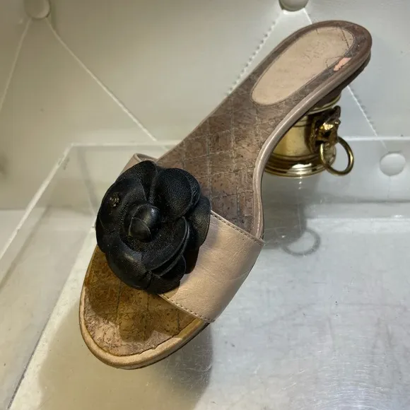 CHANEL camellia sandals leather sz 38.5 made in italy good condition
