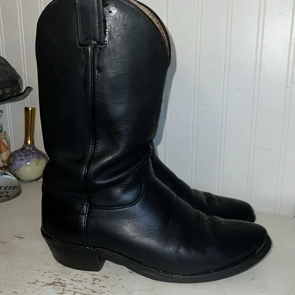 Chippewa Classic Black Leather Cowboy Boots size 9