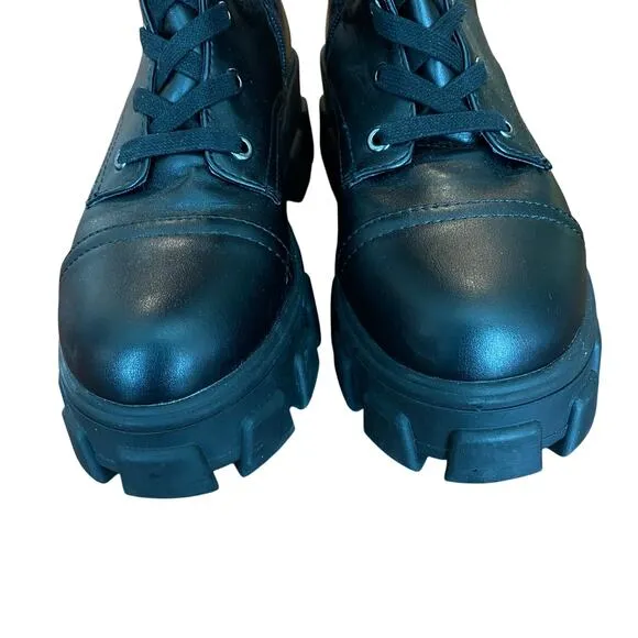 Circus by Sam Edelman Dinah Lace-Up Lug Sole Combat Boots Black size 8