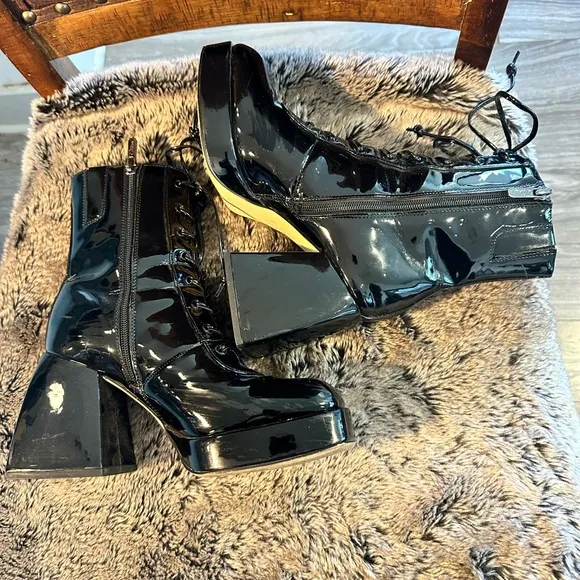 Circus by Sam Edelman PatentLeather LaceUp Platform Chunky Heel Square Toe Boots