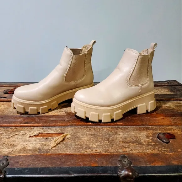 Circus NY by Sam Edelman Beige Chunky Darielle Platform Y2K Chelsea Boots.