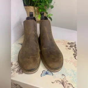 Clarks Brown Chelsea Boots Suede Ankle
