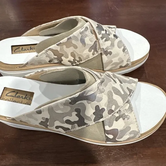 CLARKS COLLECTION Jillian Gem Camo Wedge Slide Sandal Size 7.5 Ivory Leather
