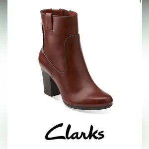 Clarks Women's Stroll Vine Ankle Boots Rust 10