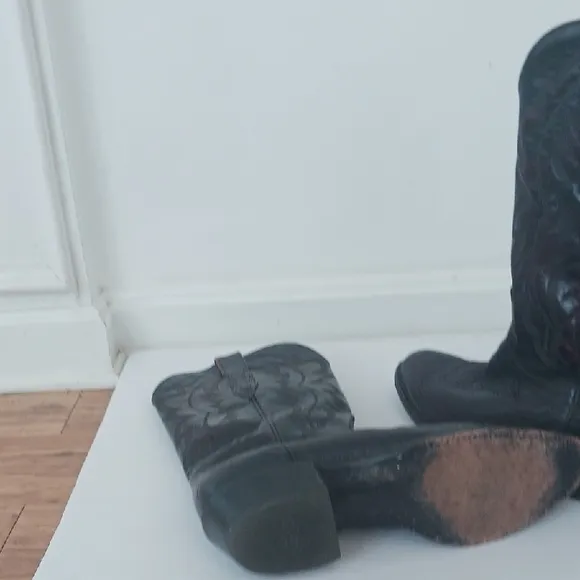 Classic Black Leather Cowboy Boots