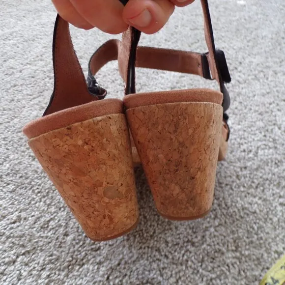 Cobb Hill black leather sandals 10