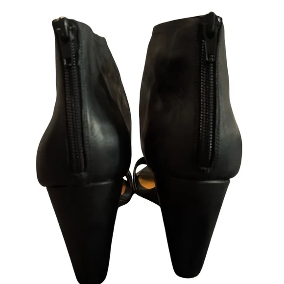 Coclico Black Wedge Sandals - size 41
