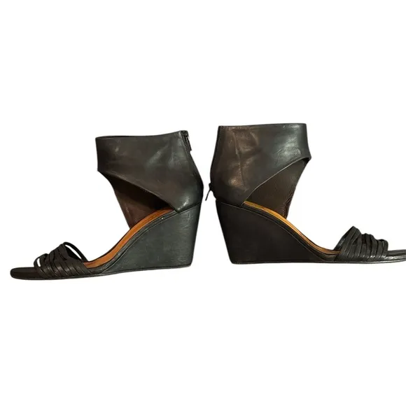 Coclico Black Wedge Sandals - size 41