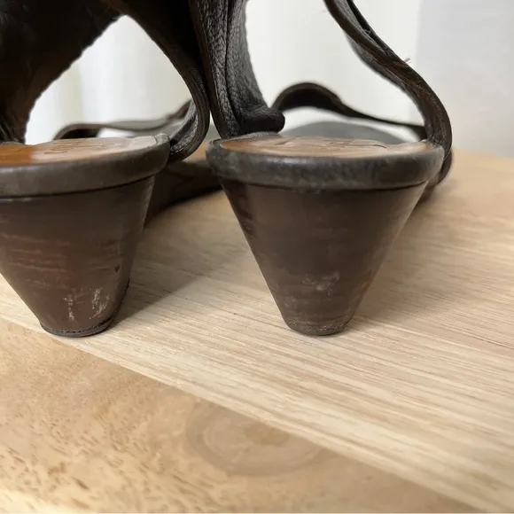Coclico brown leather wedge sandals