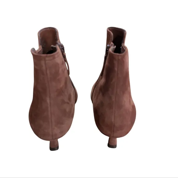 Cole Haan Marcy Chelsea Pointed Toe Boots Suede Size 6