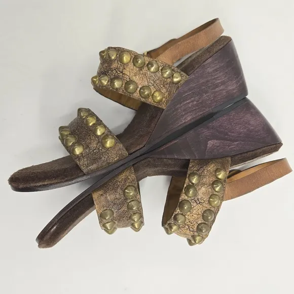 Collen Cordero Studded Sandles Leather Wood Wedge