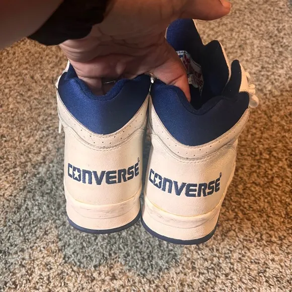 Converse High Top Basketball Shoes Sneakers Athletic White Blue