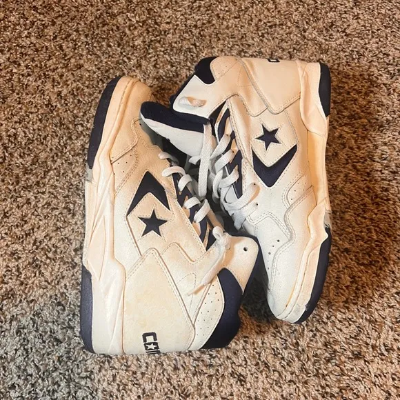 Converse High Top Basketball Shoes Sneakers Athletic White Blue