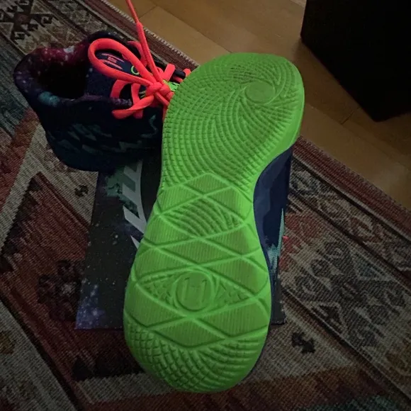COPY - LaMelo Ball Basketball Shoes-Youth Size 5