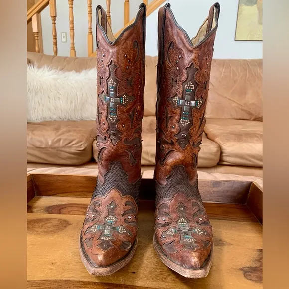 Corral Women’s Python Crystal Cross Pointed Toe Leather Boots